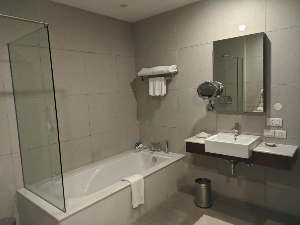 Fortune Select Global, Gurugram - Member Itc Hotels' Group Gurgaon Exterior foto