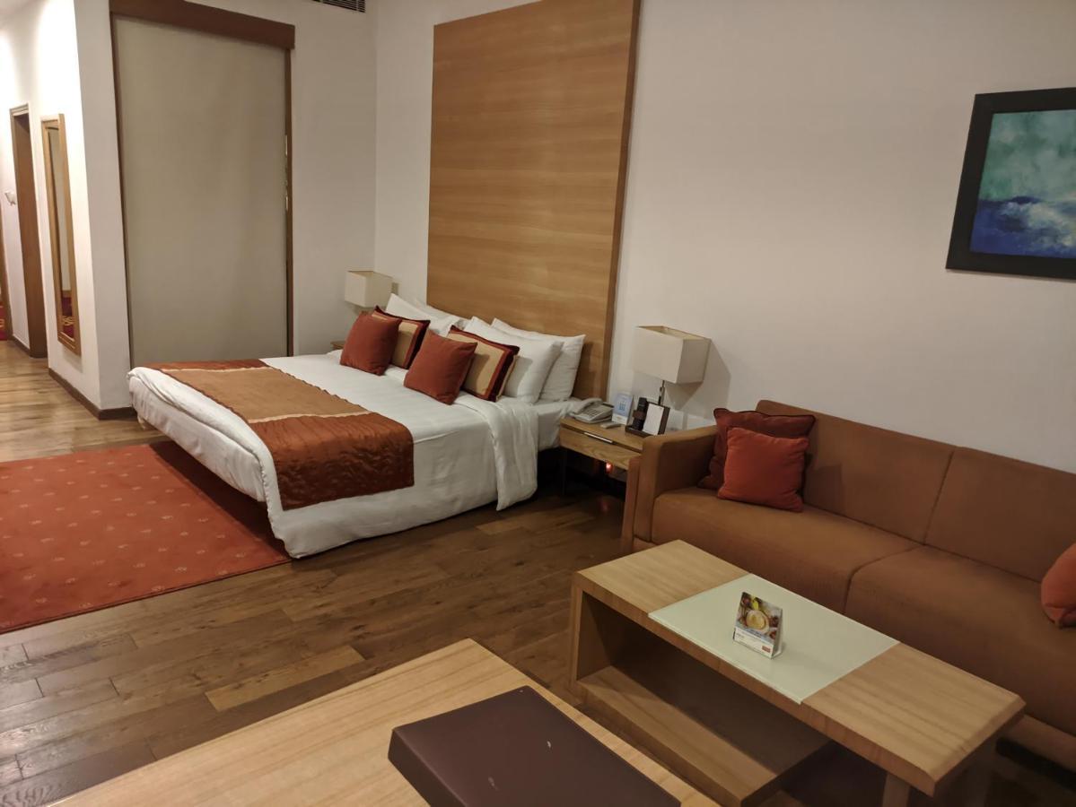 Fortune Select Global, Gurugram - Member Itc Hotels' Group Gurgaon Exterior foto