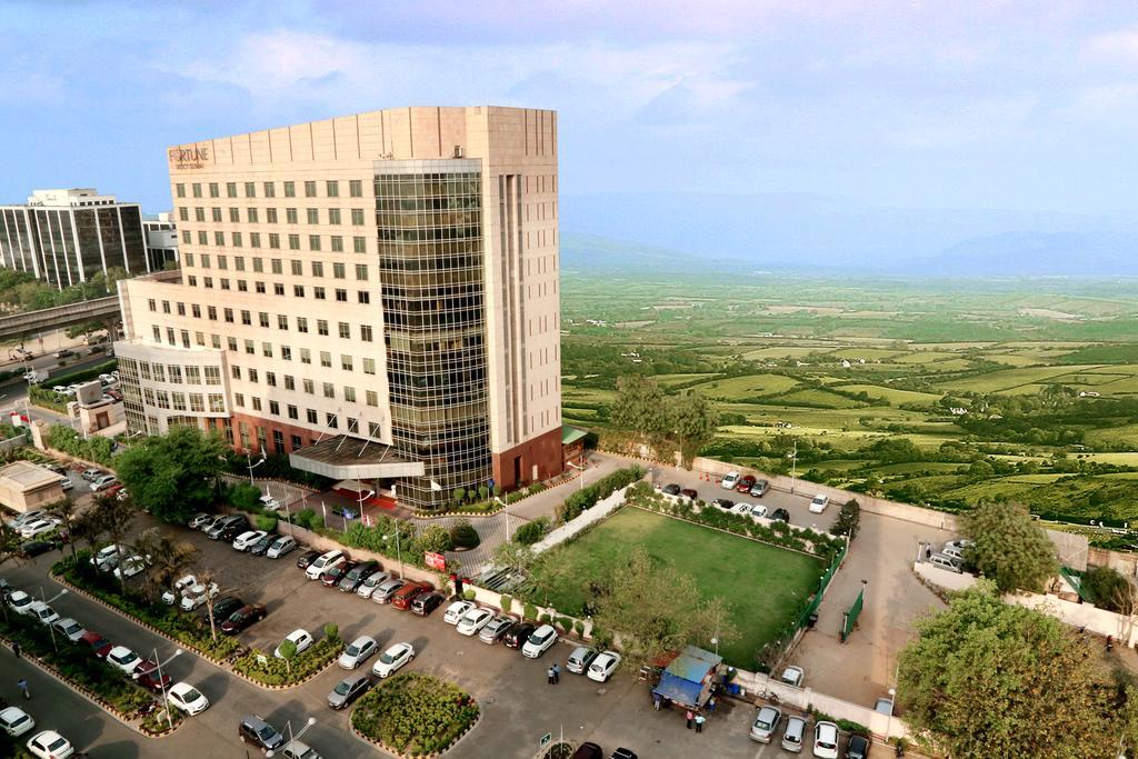 Fortune Select Global, Gurugram - Member Itc Hotels' Group Gurgaon Exterior foto