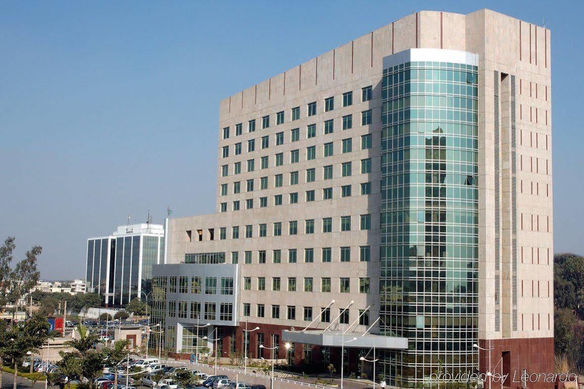 Fortune Select Global, Gurugram - Member Itc Hotels' Group Gurgaon Exterior foto